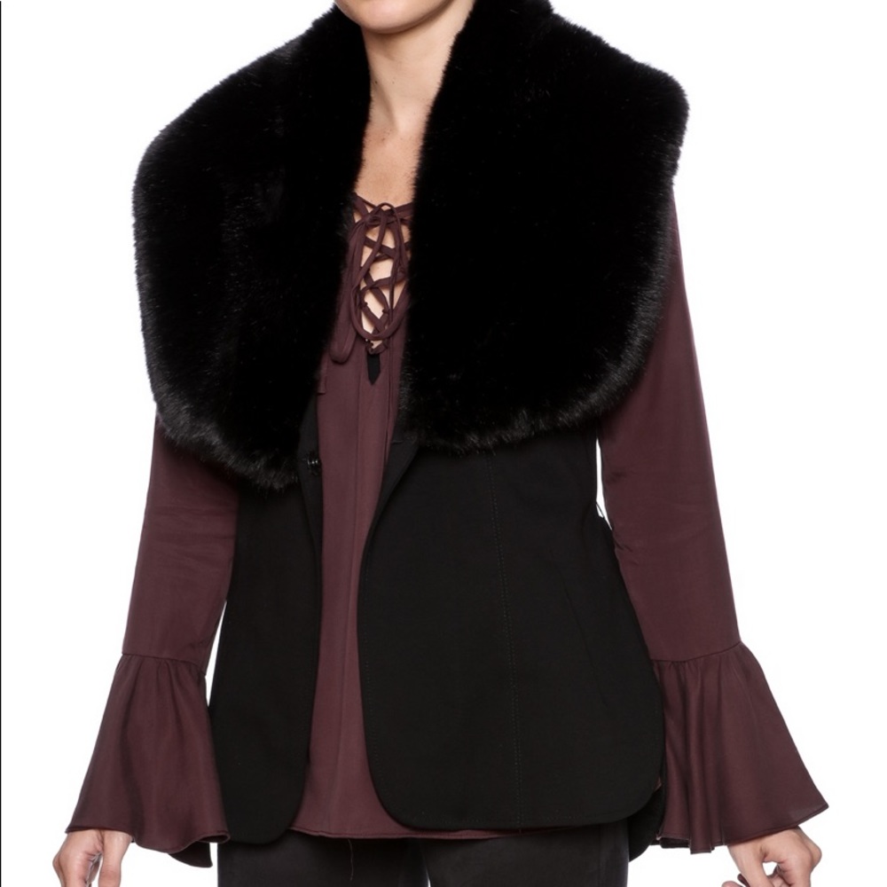 EUC Black Sleeveless vest with oversized fur shawl